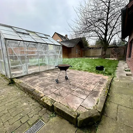 Souha I Garten & Grosszuegig *